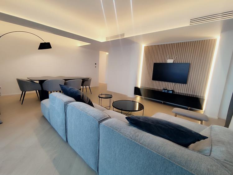 Apartament cu 3 camere decomandat în Cotroceni