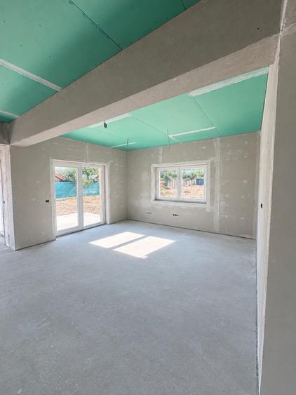 Casă individuală cu 3 camere cu Teren 480 Mp în Iosia