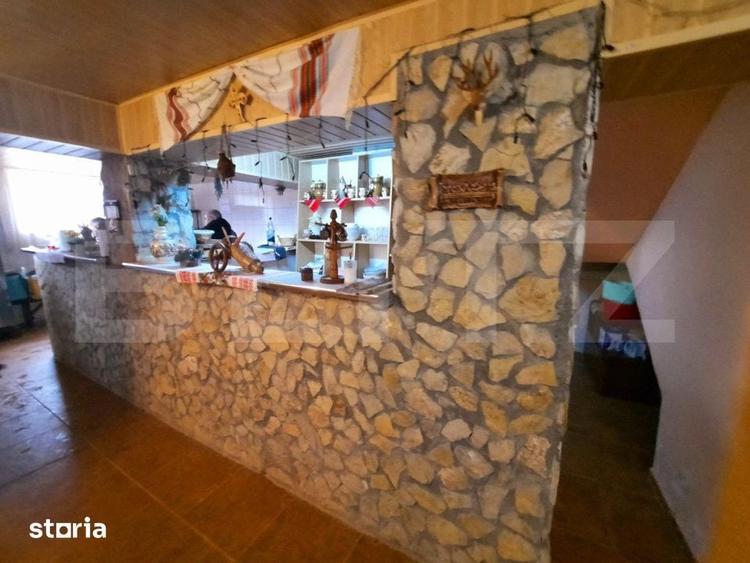 Spațiu comercial, de 500 mp, în Bucium