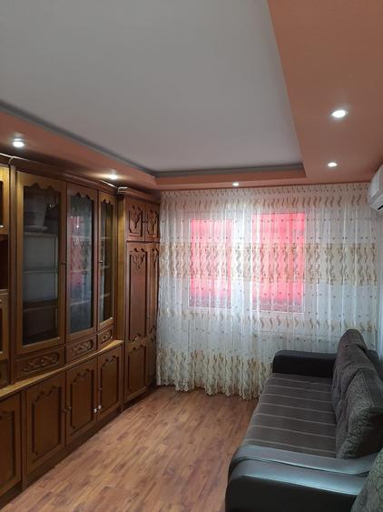 Apartament cu 2 camere semidecomandat în Vitan