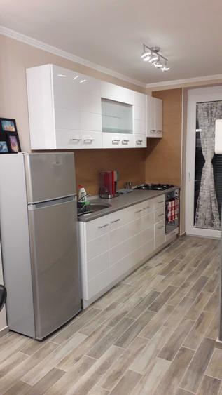 Apartament cu 2 camere semidecomandat în Nufărul