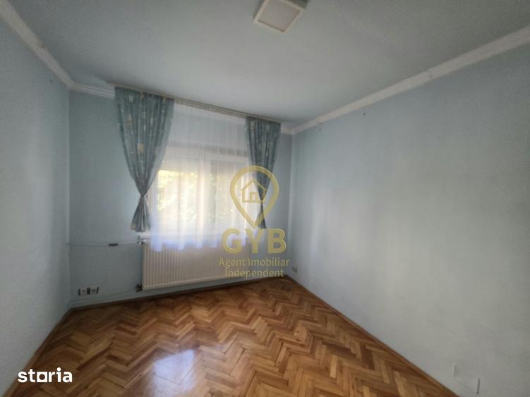 Apartament cu 3 camere decomandat în Decebal