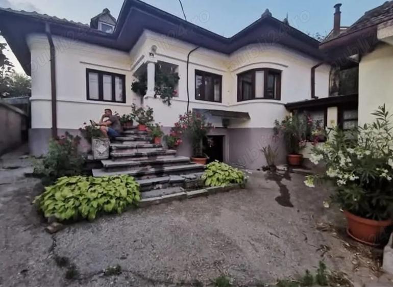 Casa de vanzare - 2