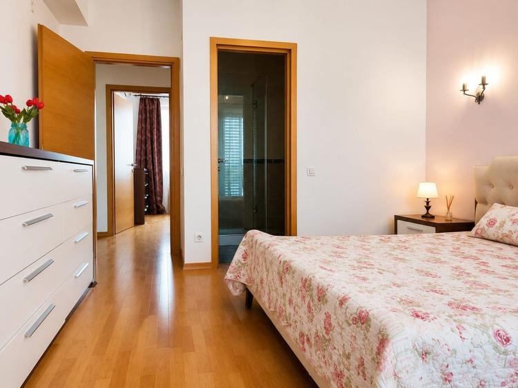 Apartament cu 3 camere decomandat în Kiseleff