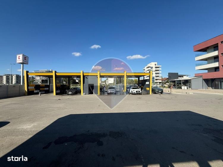 Spațiu comercial, de 342 mp, în Nord