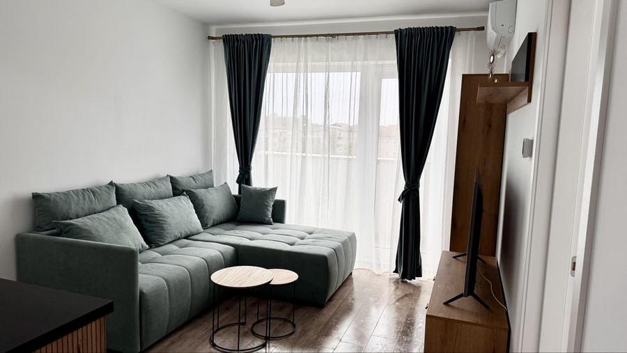 Apartament cu 2 camere decomandat în Central