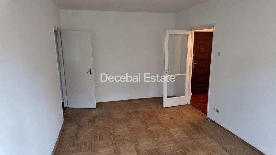 Apartament cu 2 camere decomandat în Baba Novac