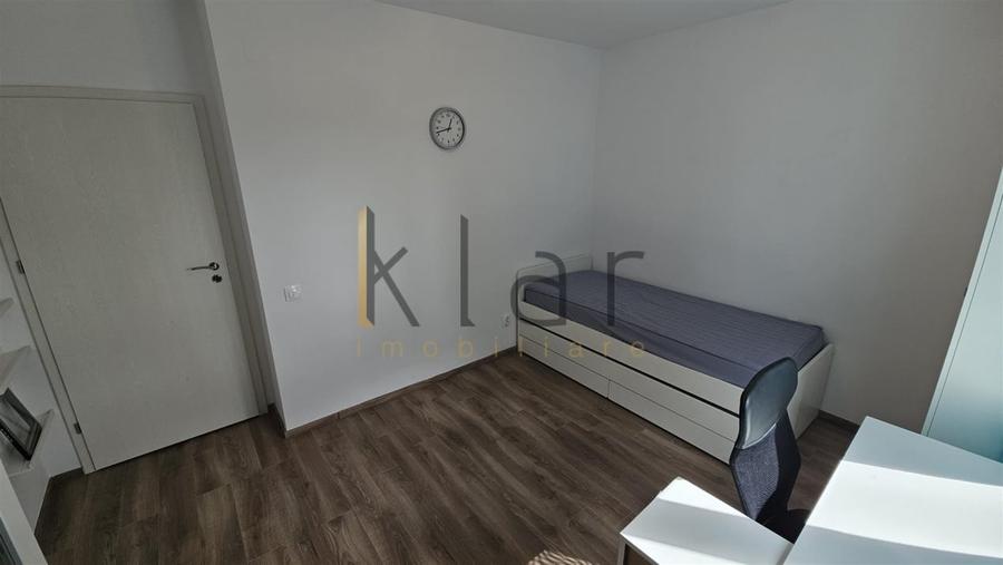 Apartament cu 3 camere semidecomandat, mobilat în Bună Ziua