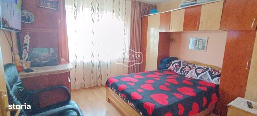 Apartament cu 3 camere decomandat în Central