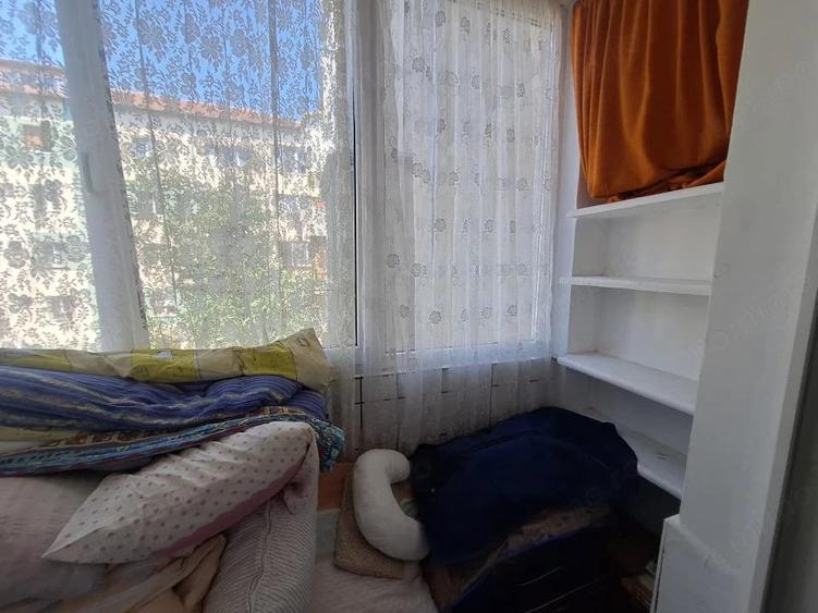Apartament cu 2 camere nedecomandat în Girocului