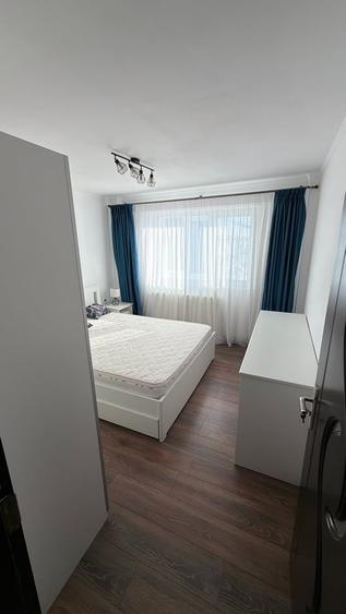 Apartament cu 3 camere semidecomandat în Măgurele