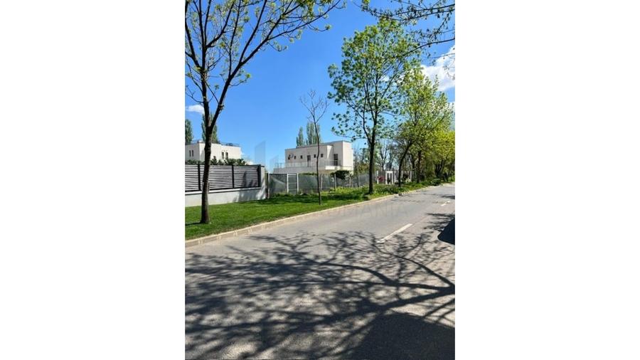 Teren Construcții intravilan de 2000 mp, în Dămăroaia