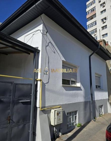 Casă individuală cu 5 camere cu Canalizare în Basarab
