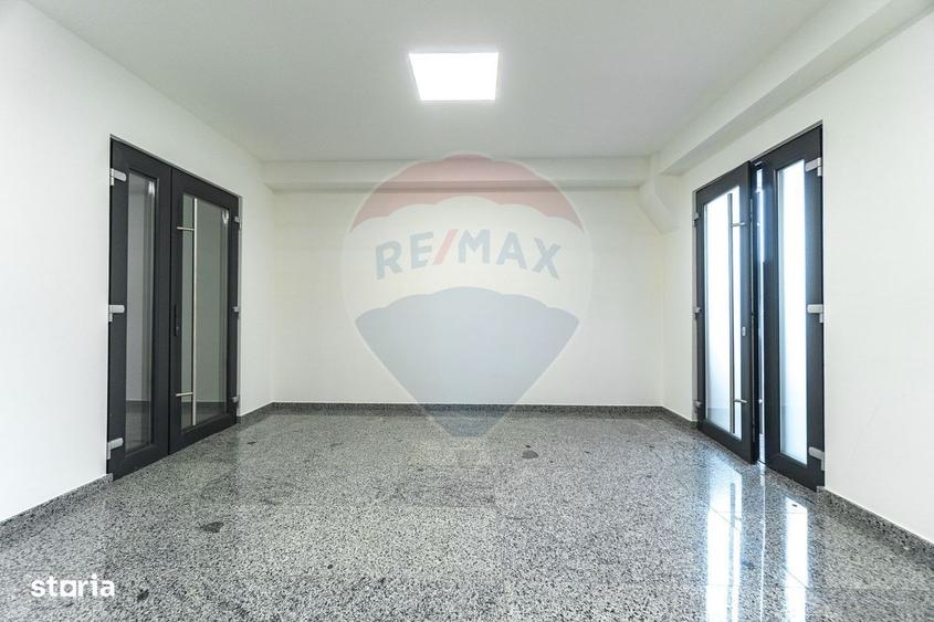 Spațiu comercial, de 449 mp, în 13 Decembrie