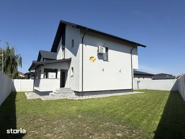 Casă cu 4 camere cu Teren 400 Mp în Central