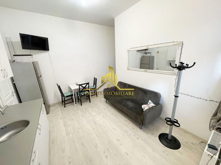 Apartament cu 2 camere decomandat, mobilat în Ultracentral