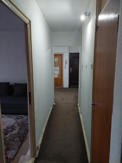 Apartament cu 3 camere decomandat în Rahova