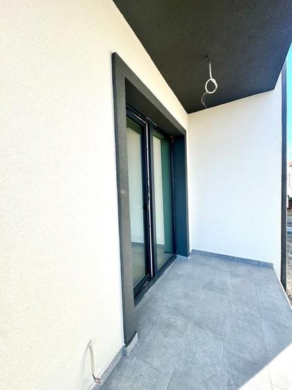 Apartament cu 2 camere semidecomandat în Giroc