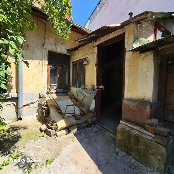 Casă cu 3 camere cu Teren 46 Mp în Cotroceni
