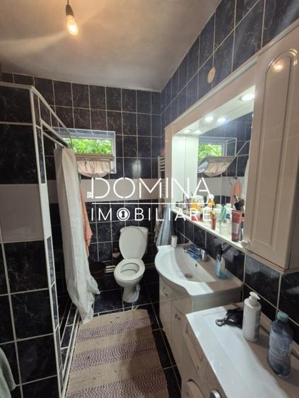 Casă individuală cu 6 camere cu Canalizare în 9 Mai
