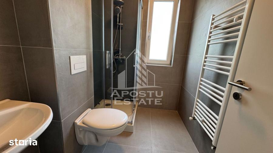 Apartament cu 3 camere în Torontalului
