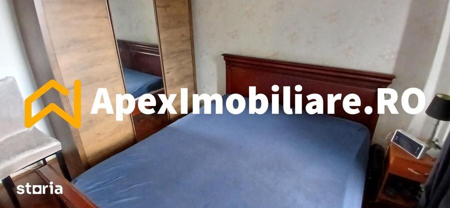 Apartament cu 3 camere semidecomandat în Grivița