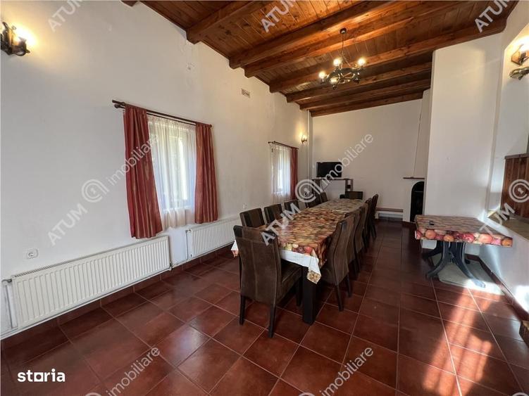 Spațiu comercial, de 210 mp, în Paltin