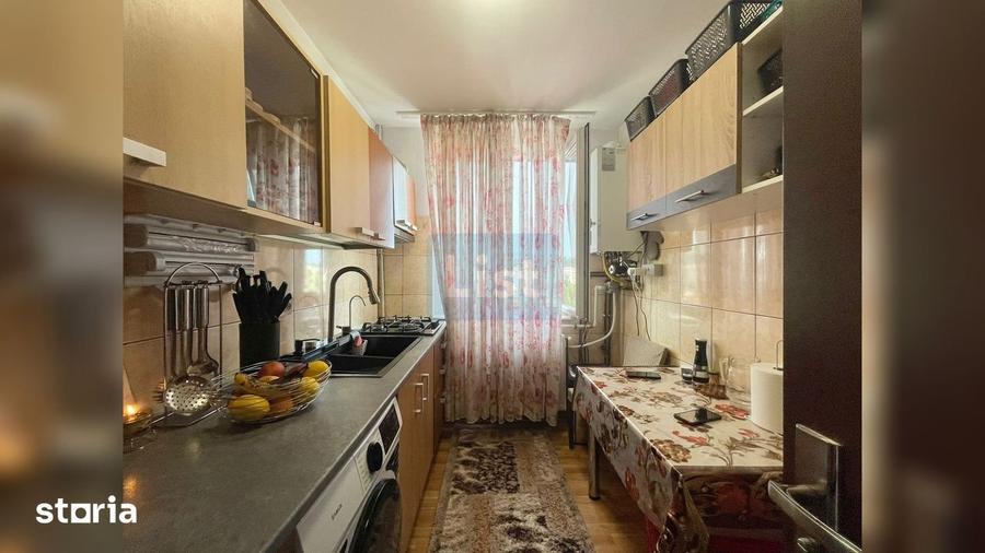 Apartament cu 2 camere decomandat, mobilat în Micro II