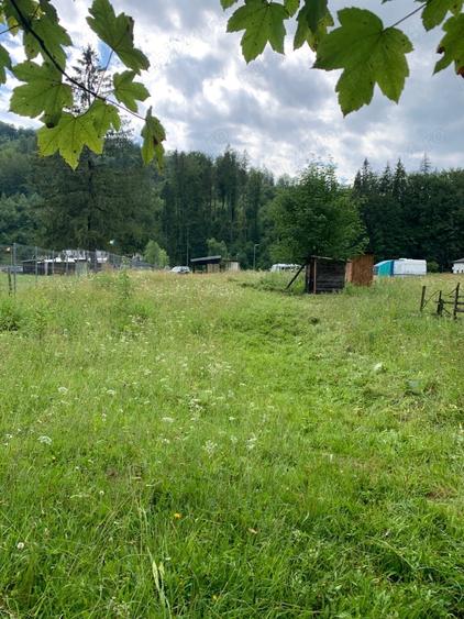 Teren de 1400 mp, în Măneciu