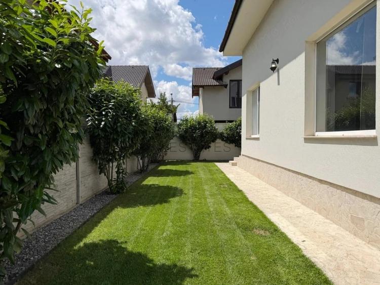 Casă cu 5 camere cu Teren 80 Mp în Central
