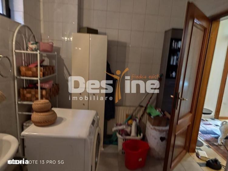 Apartament cu 4 camere decomandat, mobilat în Sud