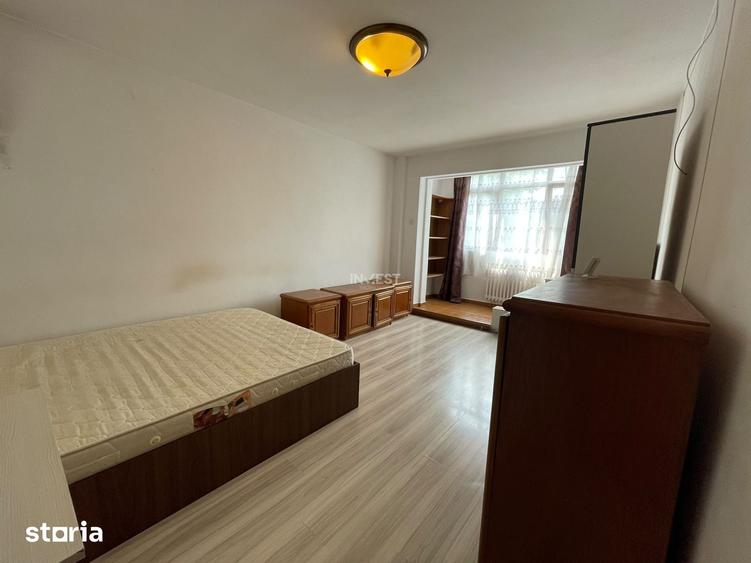 Apartament cu 3 camere decomandat în Tătărași