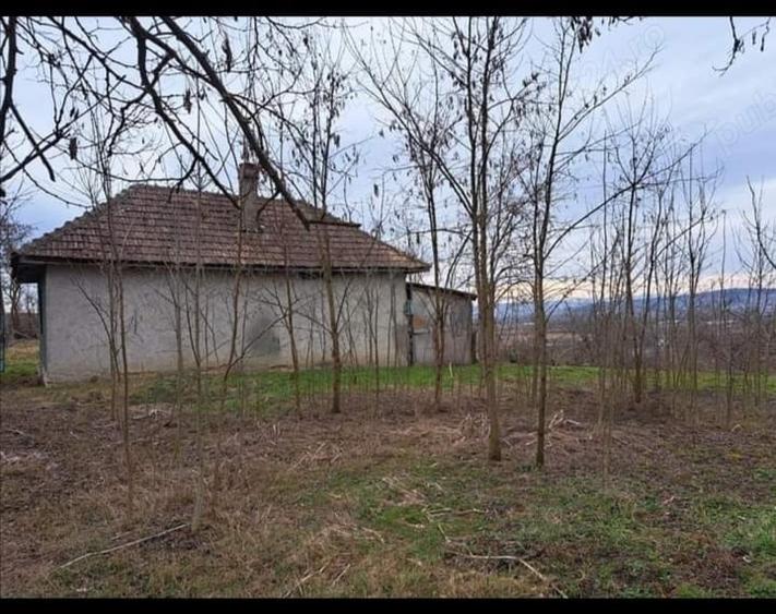 Teren de 811 mp, în Jucu