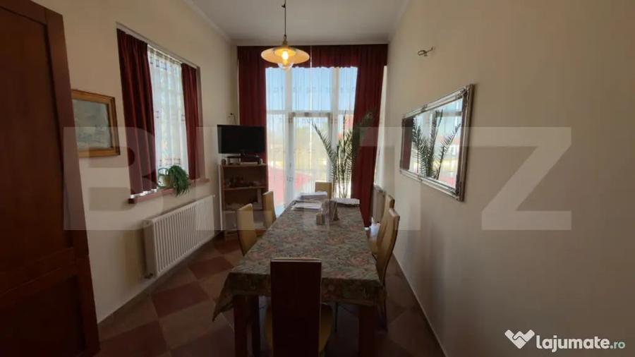 Apartament cu 3 camere decomandat în Titulescu