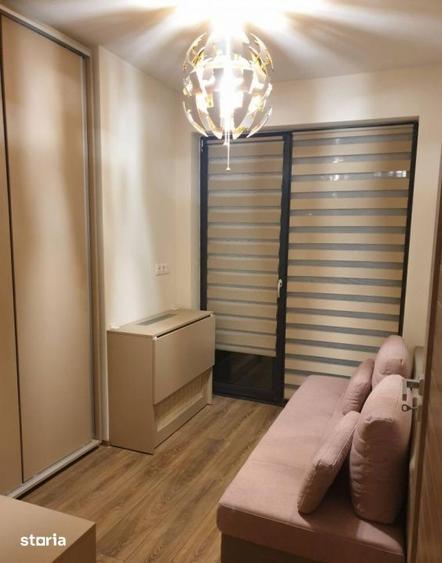 Apartament cu 3 camere semidecomandat, mobilat în Bună Ziua