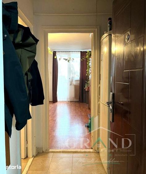 Garsoniera de vanzare | Str.DetunataGheorgheni | 28 mp+balcon | Eta - 4