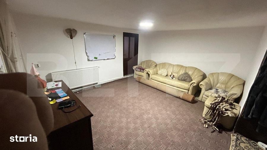 Casă cu 4 camere cu Teren 300 Mp în Central