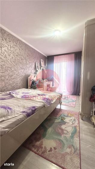 Casă cu 6 camere cu Teren 552 Mp în Aurel Vlaicu