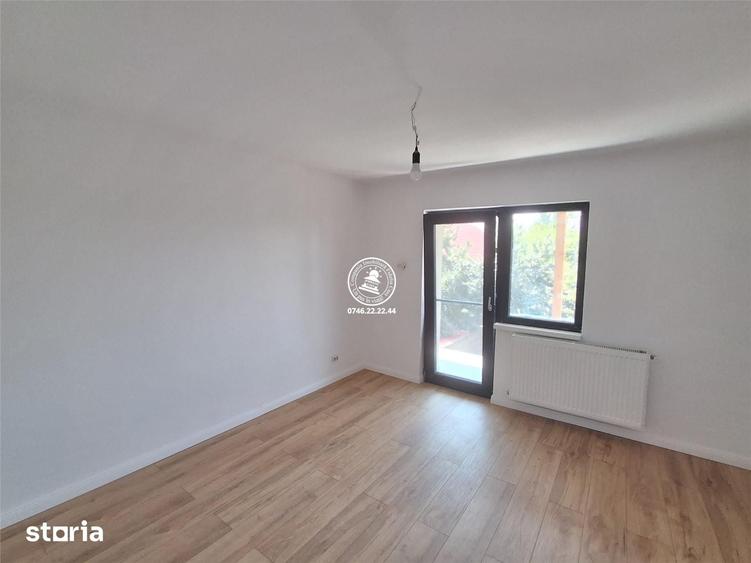 Casă cu 6 camere cu Teren 500 Mp în Păcurari