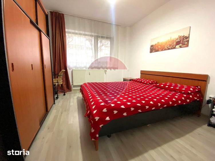 Apartament cu 2 camere decomandat în Titan