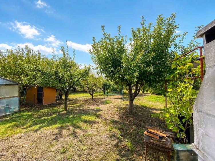 Casă individuală cu 3 camere cu Canalizare în Valu lui Traian