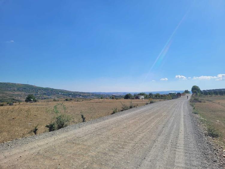 Proprietar: Teren plan 900mp, geometrie patrata, front 30m la drum de 9m || Odobesti - CREIC (Extravilan) - 1
