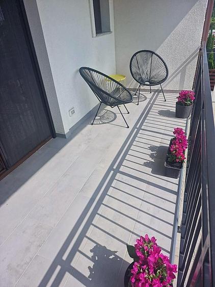 Apartament cu 2 camere decomandat în Giroc