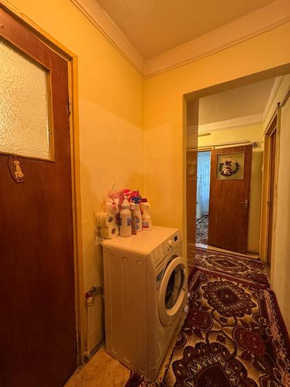 Apartament cu 3 camere decomandat, mobilat în Tătărași