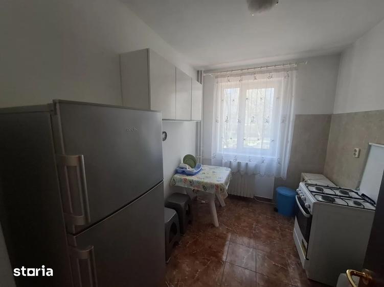 Apartament cu 2 camere semidecomandat în Tomis III