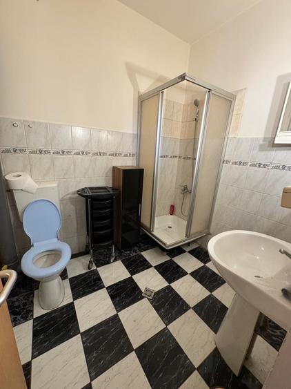 Casă cu 2 camere în Central