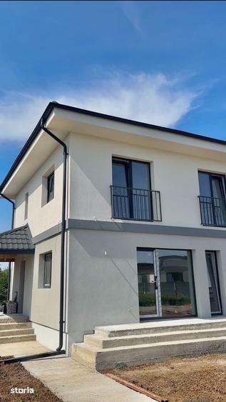 Casă cu 3 camere cu Teren 220 Mp în Dărăști-Ilfov