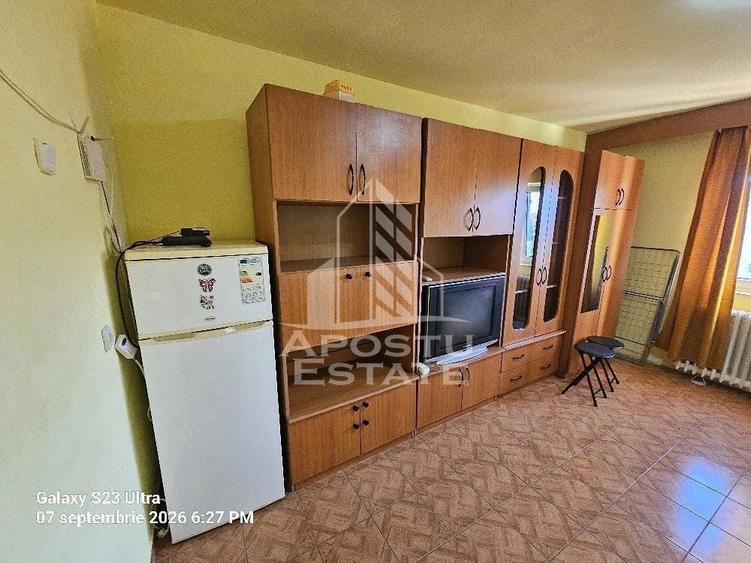 Garsonieră semidecomandată în Complex Studențesc