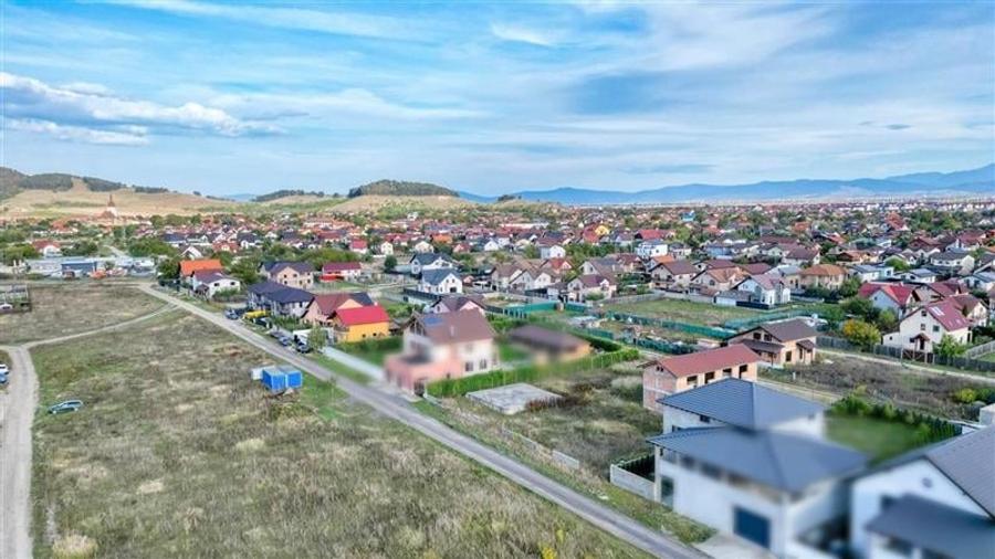 Teren Construcții intravilan de 462 mp, în Sânpetru