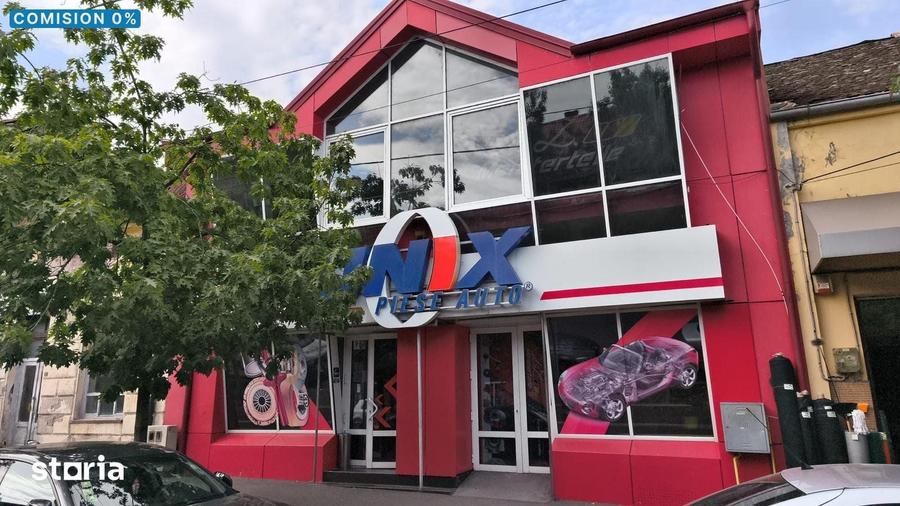 Spațiu comercial, de 251 mp, în Traian